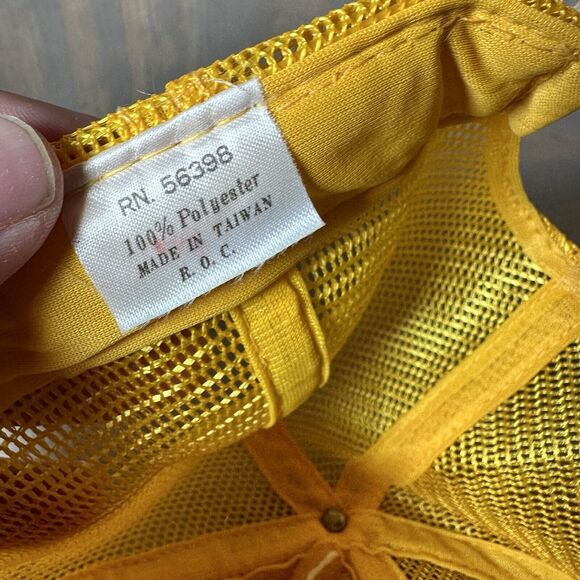 Vintage Snapback Trucker Breathable Hat Cap Yellow And White AA Quality Heating - Picture 7 of 7